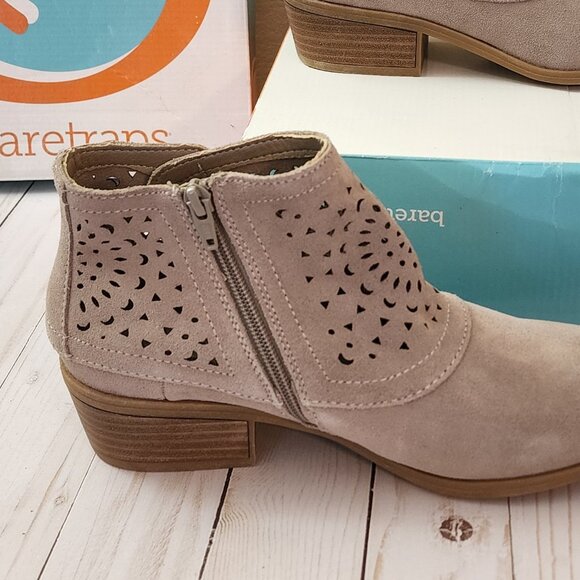 BareTraps Gaige Suede Leather Bootie Cobblestone Taupe 10 W Fall Wardrobe ZipUp - Picture 3 of 8